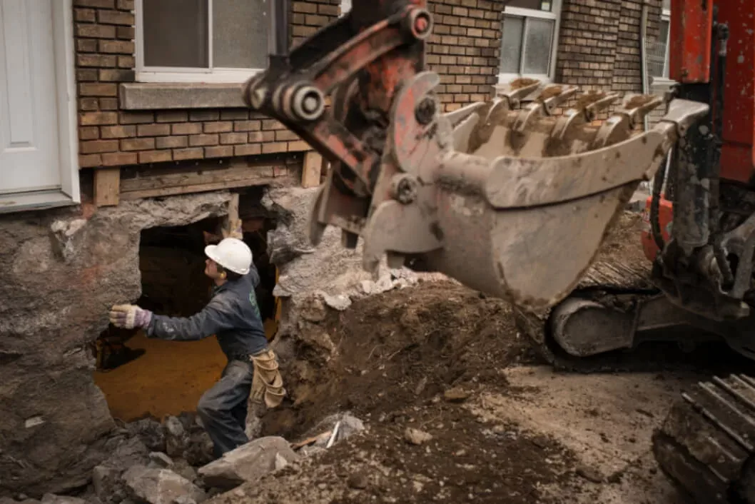 Excavation du sous-sol en sous-œuvre