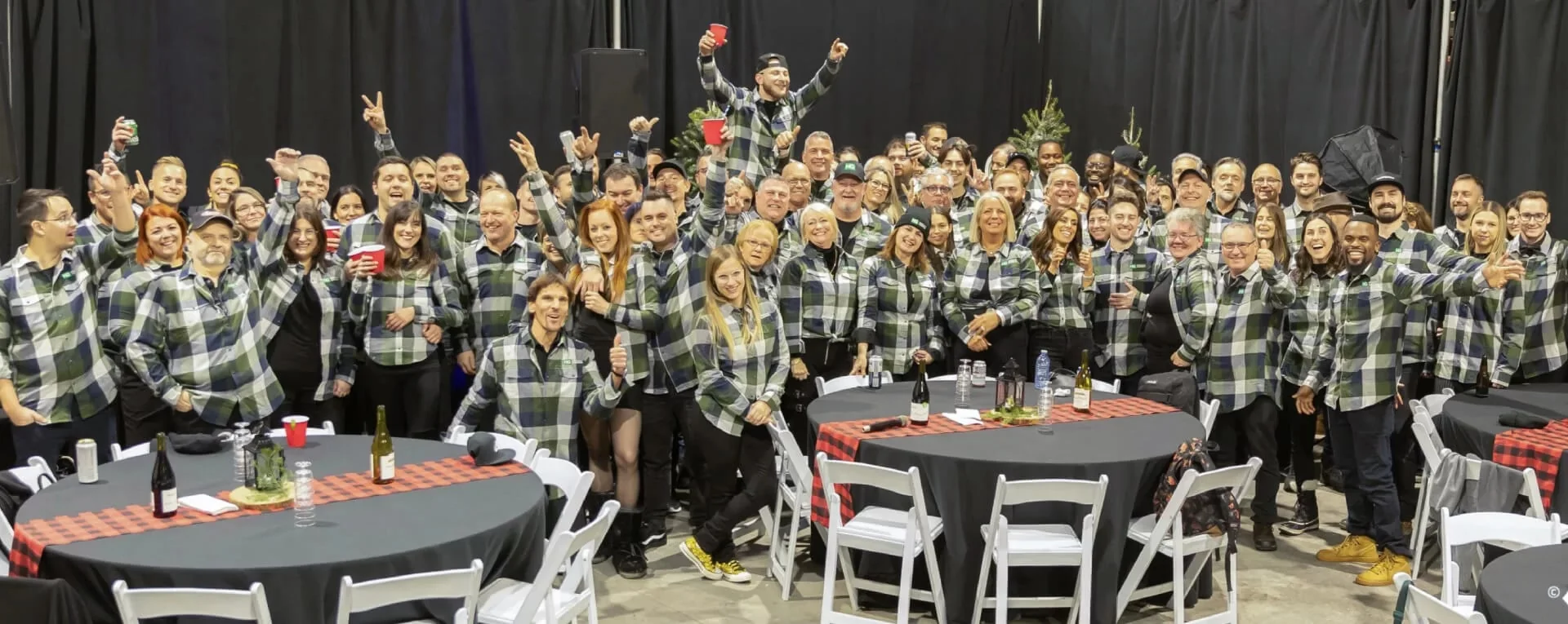 L’équipe de Héneault et Gosselin réunie lors d’un événement